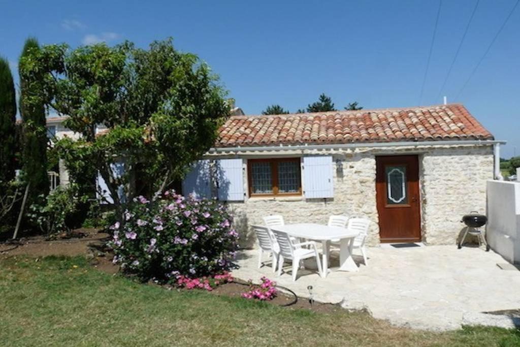 Gites Chez Belliveau Meursac Екстериор снимка