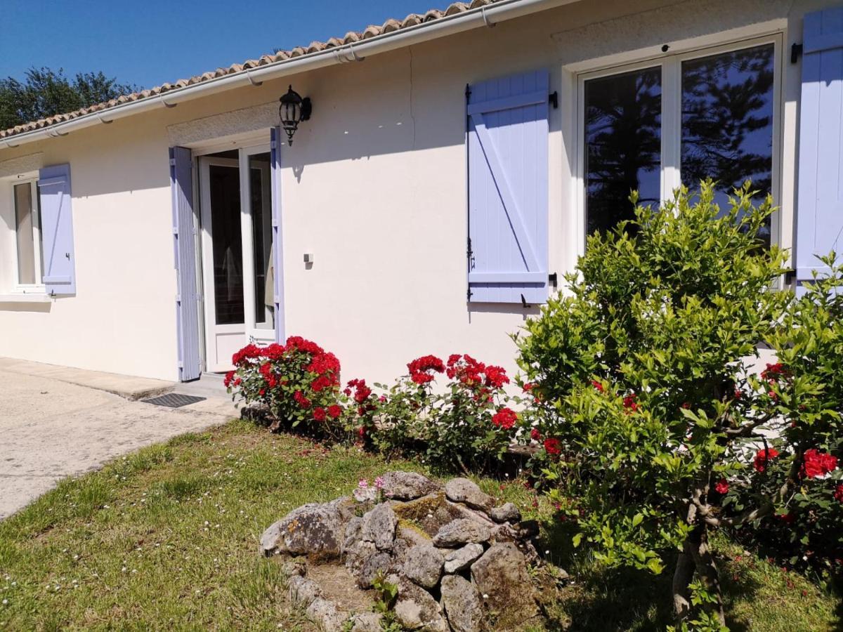 Gites Chez Belliveau Meursac Екстериор снимка