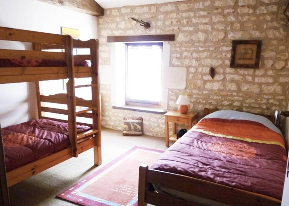 Gites Chez Belliveau Meursac Екстериор снимка