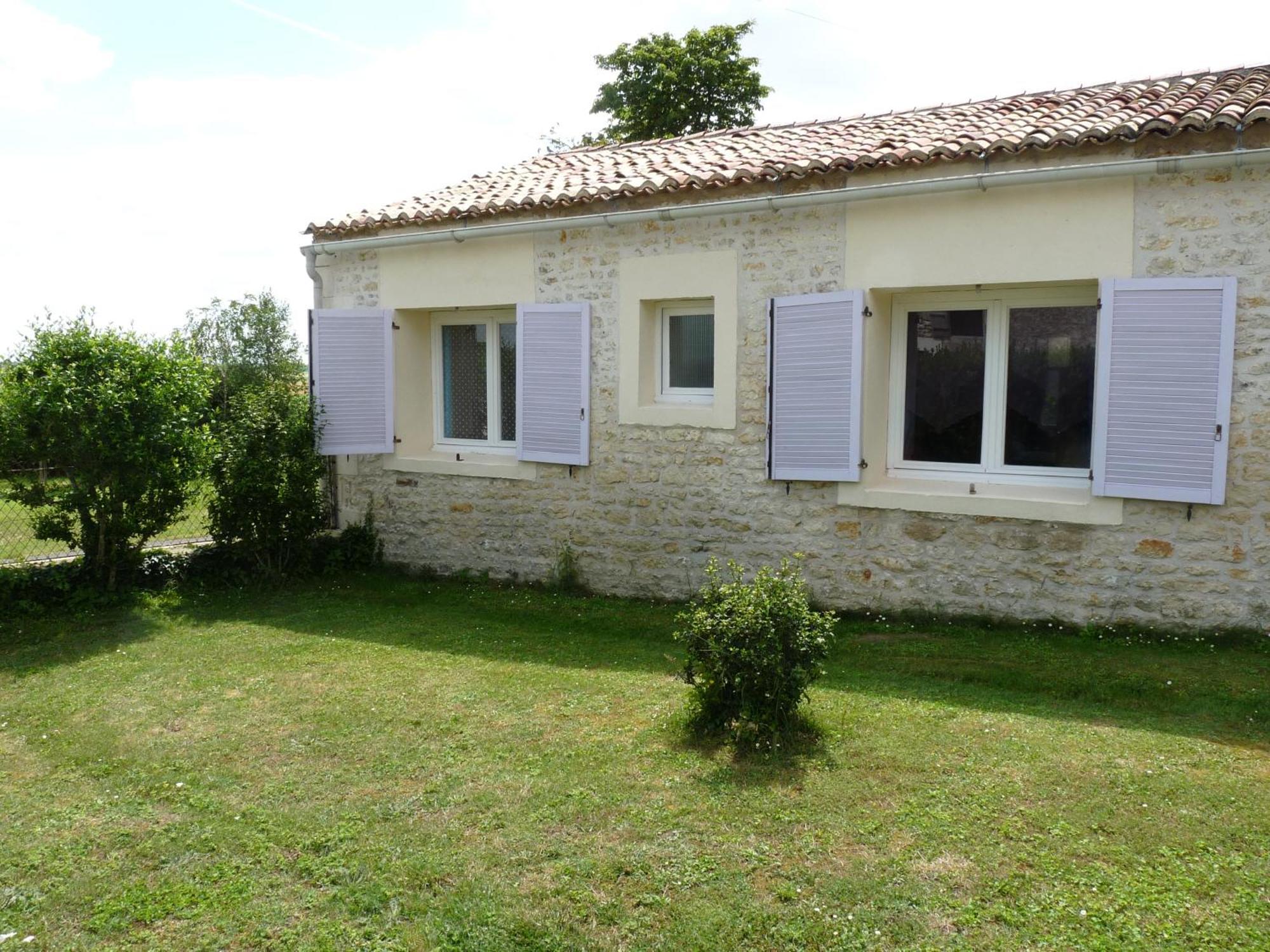 Gites Chez Belliveau Meursac Екстериор снимка