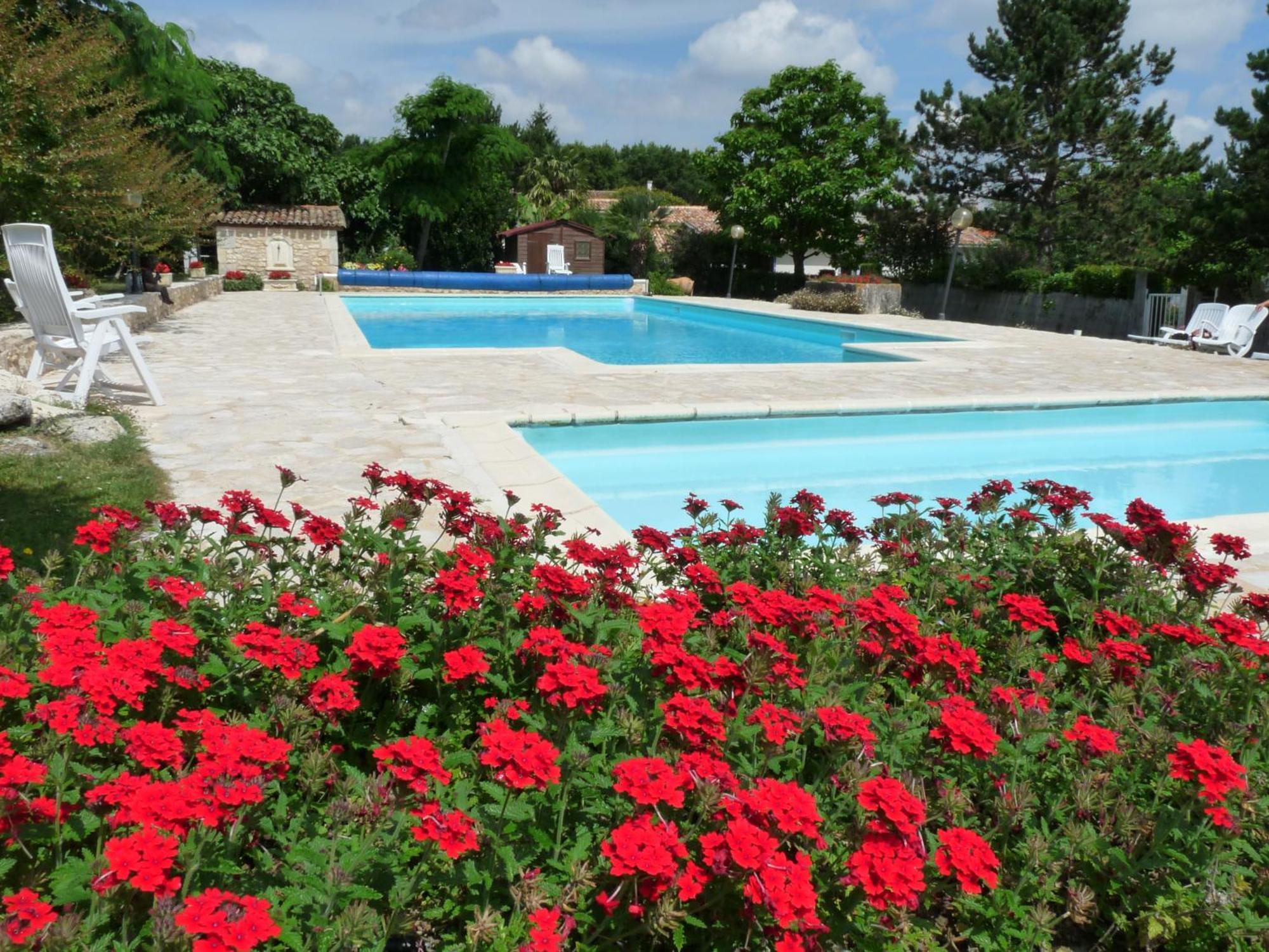 Gites Chez Belliveau Meursac Екстериор снимка
